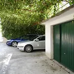 Miodrag Apartment Podglavica